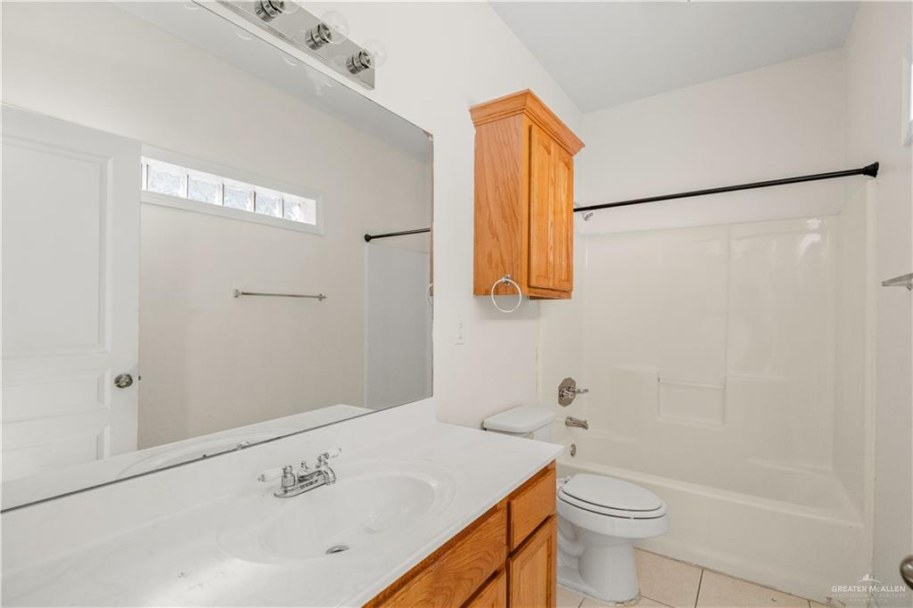 Photo 9 of 3036 Scottland Drive #2