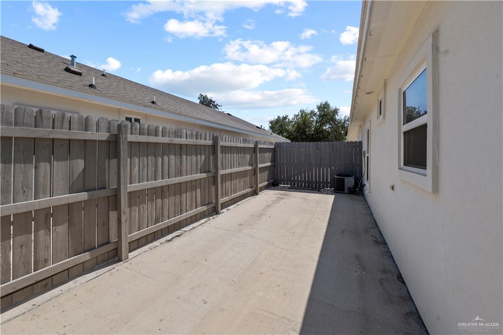 Photo 12 of 1723 Marlin Street