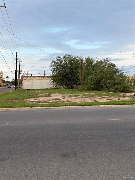 Photo 2 of 106 16th Avenue