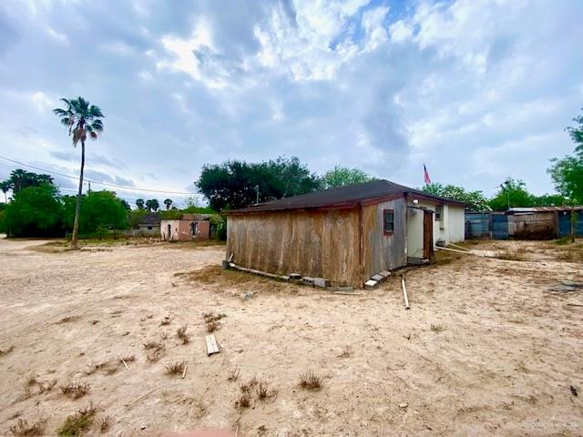 Photo 4 of 1006 Vela Jackson Avenue #B