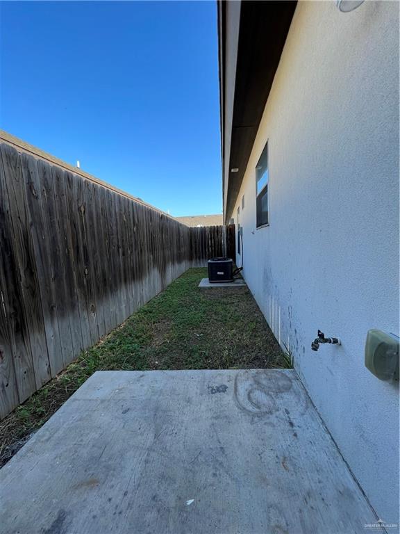 Photo 11 of 209 Teak Drive