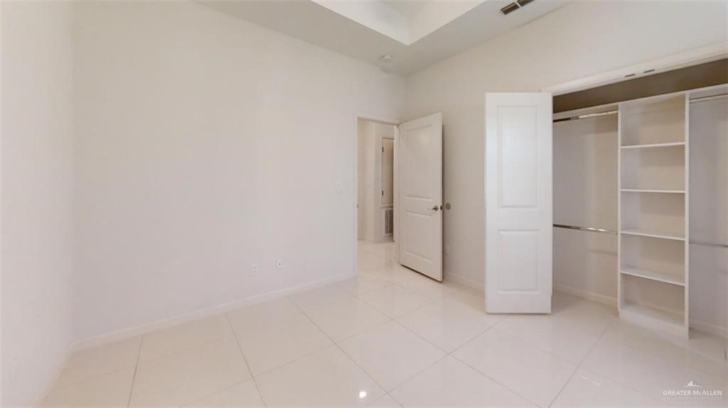 Photo 9 of 5608 Nightingale Avenue #4
