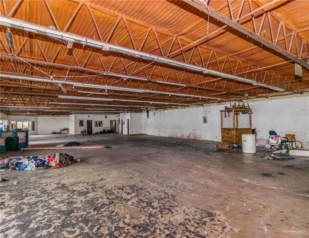 Photo 4 of 1720 Erie Avenue