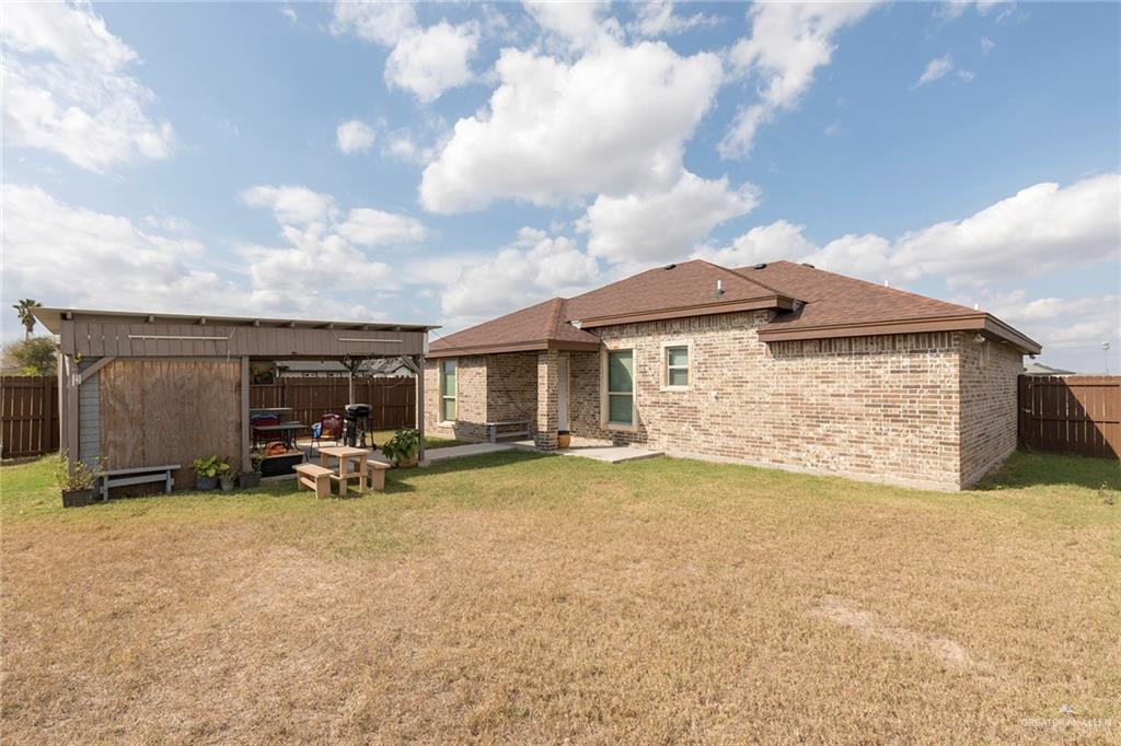 Photo 16 of 208 San Benito Street