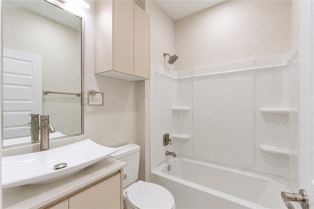 Photo 11 of 4224 Hummingbird Avenue #84