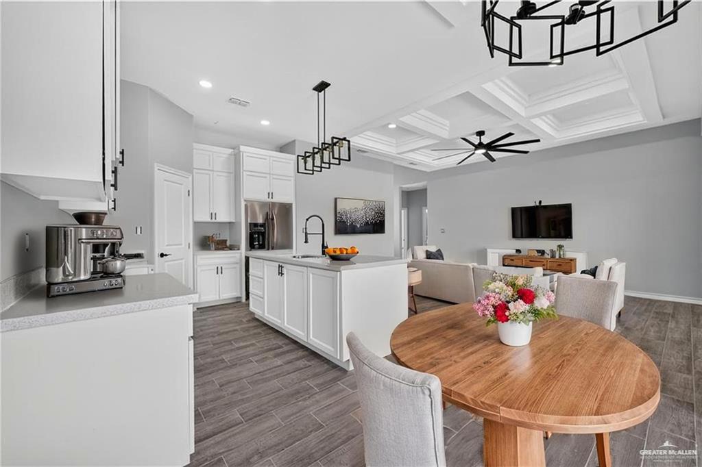 Photo 7 of 1820 Yellowwood Street