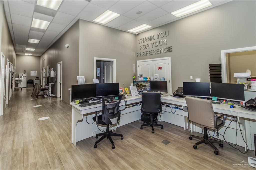 Photo 9 of 800 Alton Gloor Boulevard