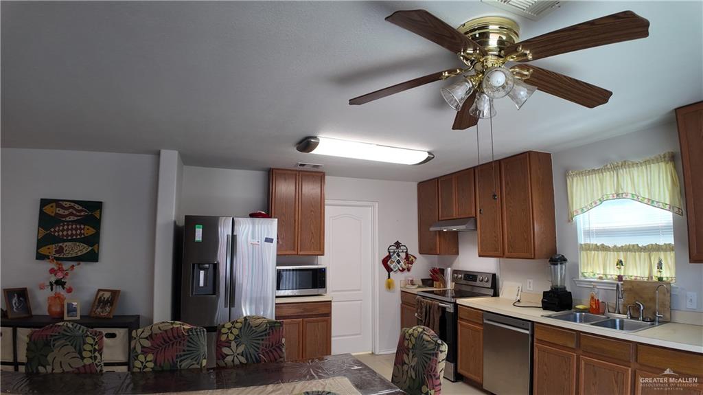 Photo 7 of 3908 Redbird Avenue