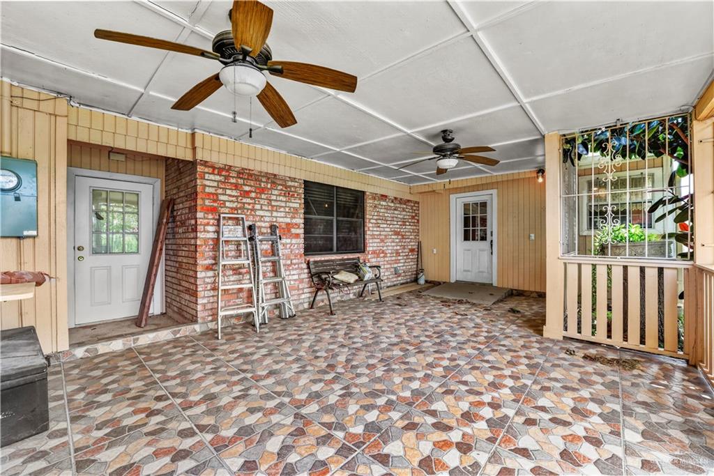 Photo 11 of 302 Rose Marie Street