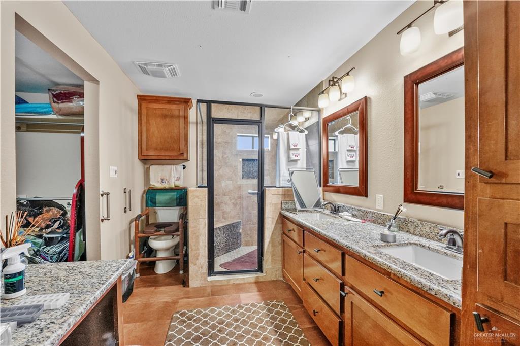 Photo 7 of 302 Rose Marie Street