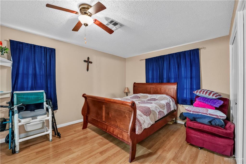 Photo 9 of 302 Rose Marie Street