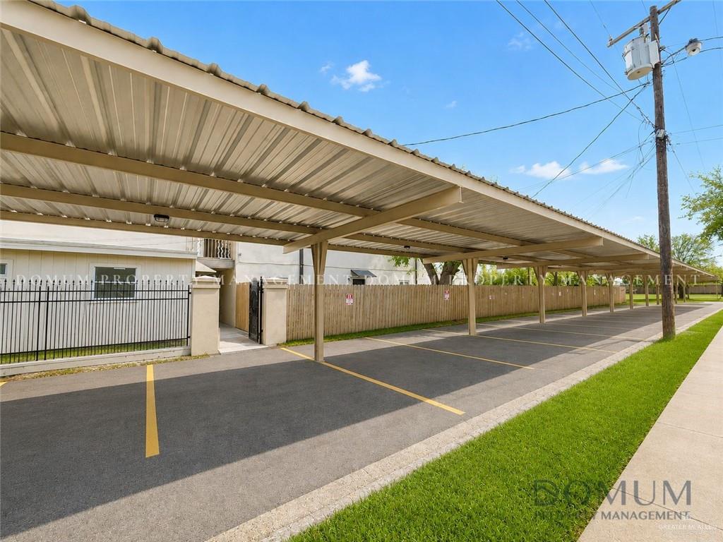 Photo 11 of 1811 Perkins Avenue #4
