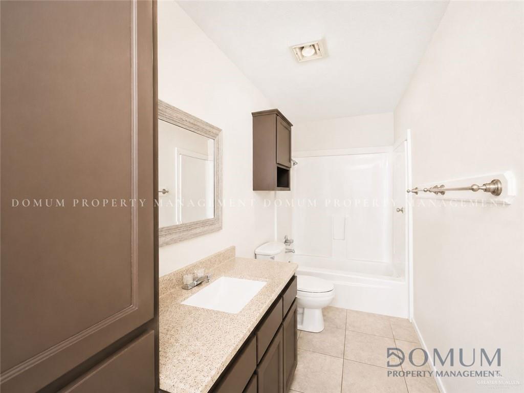 Photo 7 of 1811 Perkins Avenue #4