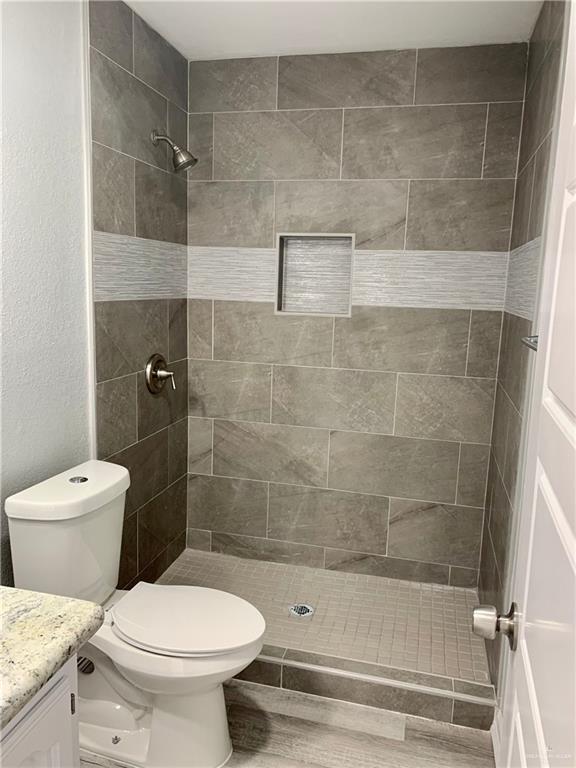 Photo 11 of 1805 Jason Avenue #8