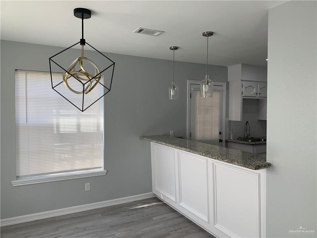 Photo 3 of 1805 Jason Avenue #8