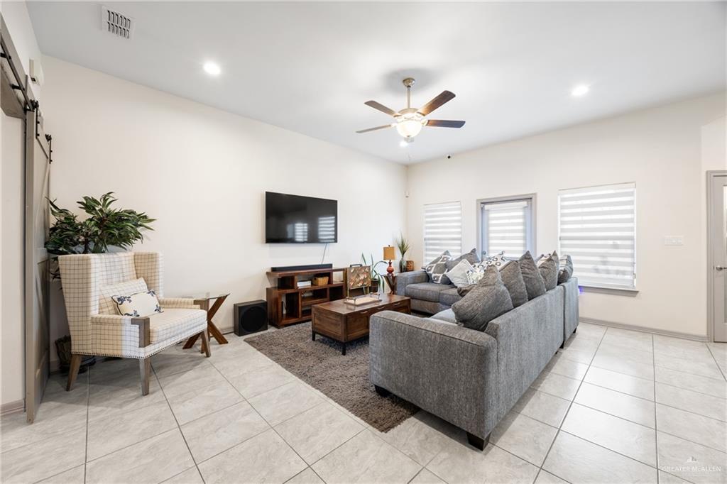 Photo 5 of 3812 Zenaida Avenue
