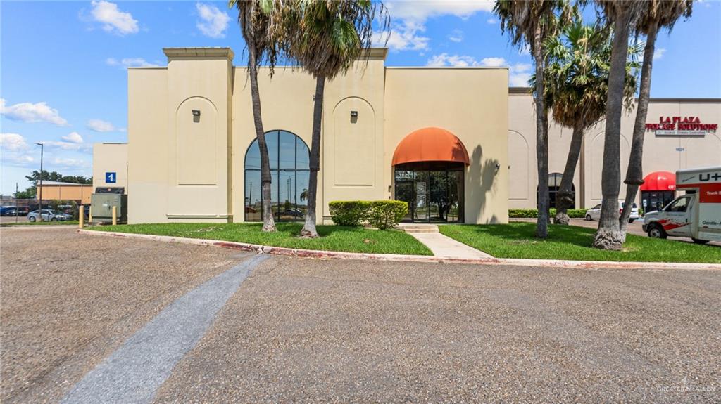 Photo 6 of 1821 Bicentennial Boulevard