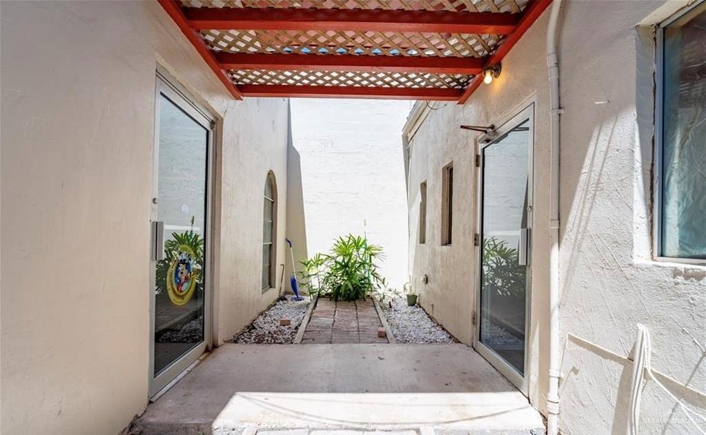 Photo 3 of 407 Nolana Avenue