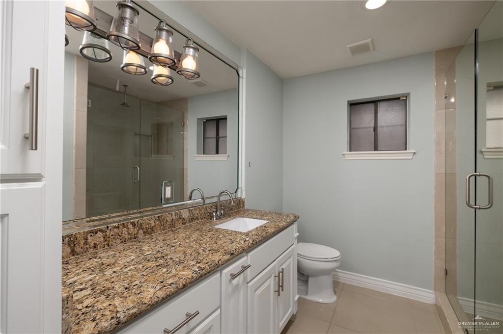 Photo 11 of 3300 Kiwi Avenue
