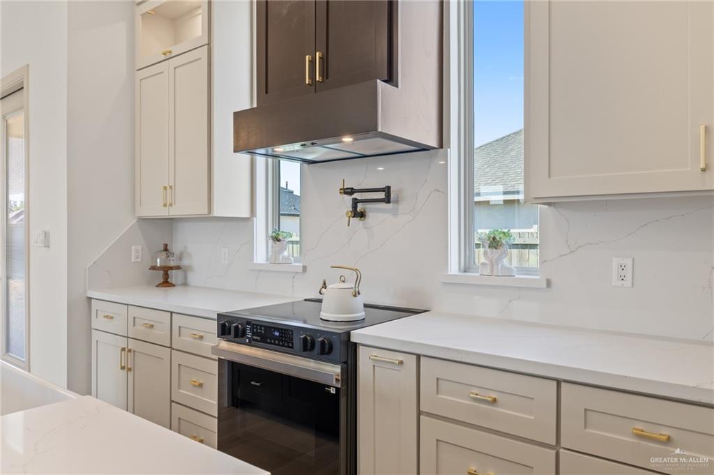 Photo 11 of 3506 Lauren Drive