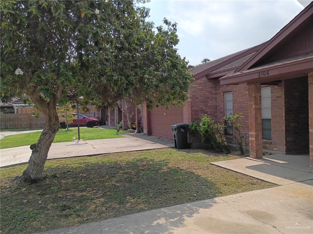 Photo 2 of 2104 Lemon Tree Court