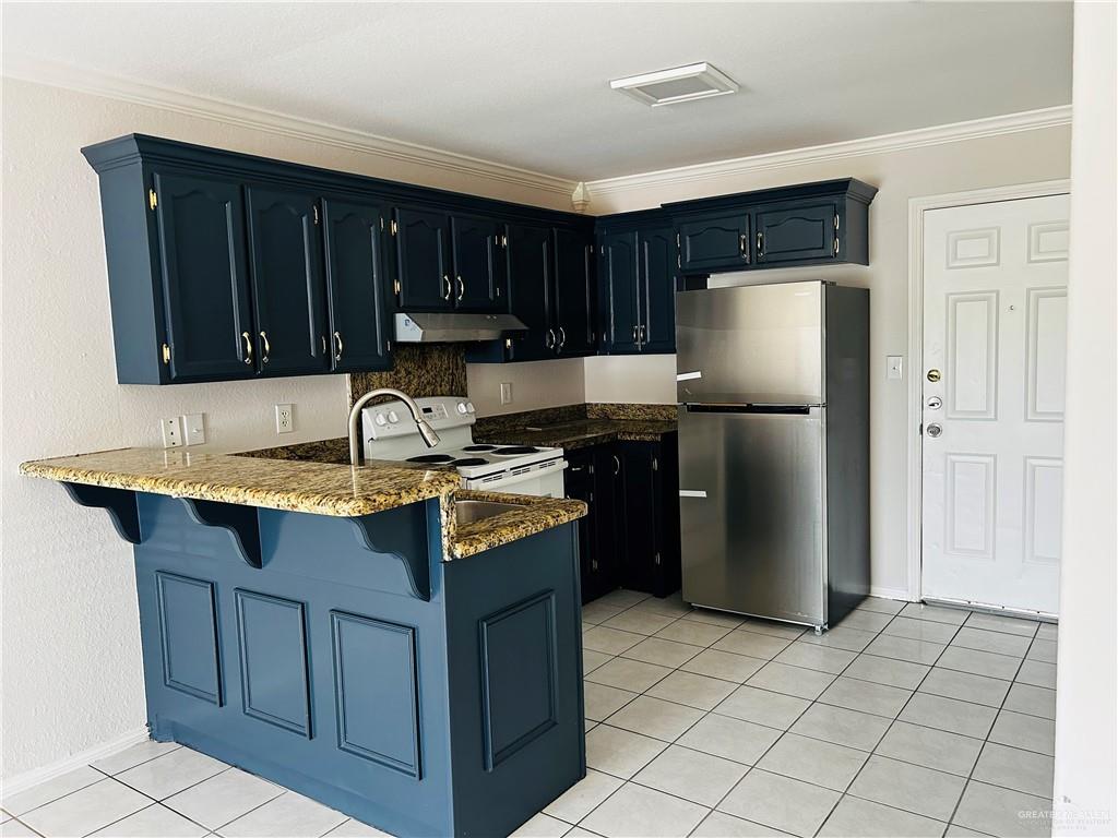 Photo 3 of 2305 32nd Street #7