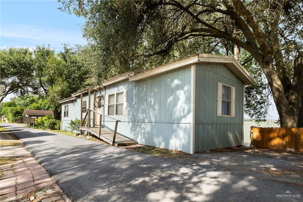 Photo 1 of 8406 Lago Vista Drive, Edcouch