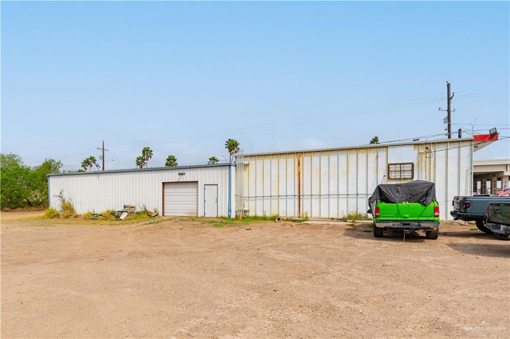 Photo 4 of 700 Conway Avenue