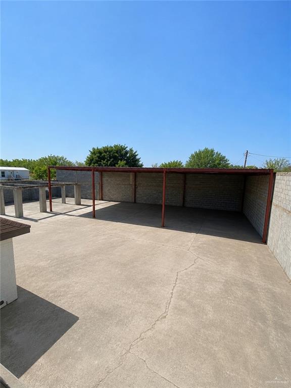 Photo 10 of 310 Chayo Street