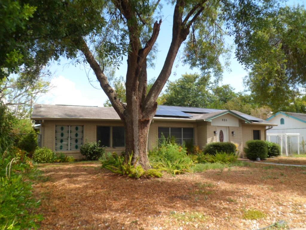 Photo 2 of 805 Indiana Avenue