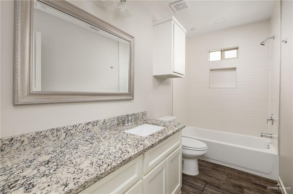 Photo 11 of 1409 & 1413 Alta Vista Drive