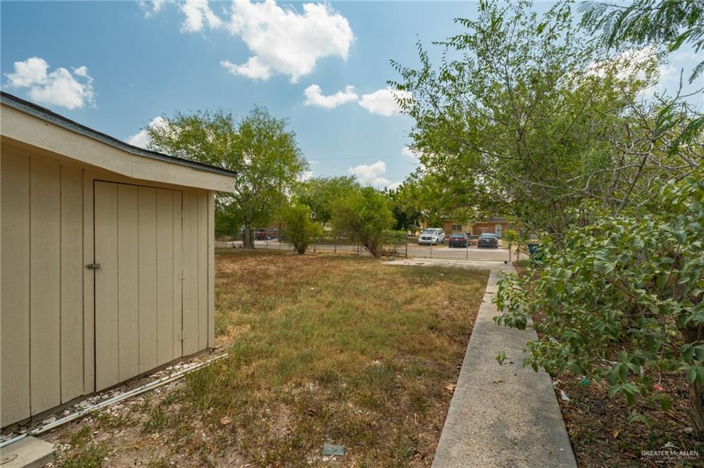 Photo 21 of 861 Sombra Street