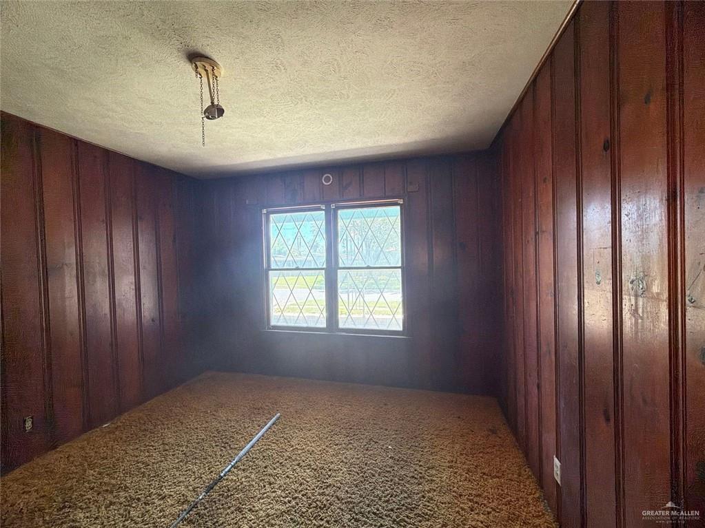 Photo 13 of 430 Canterbury Drive