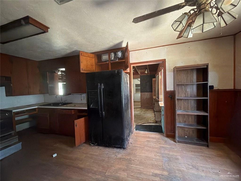Photo 9 of 430 Canterbury Drive