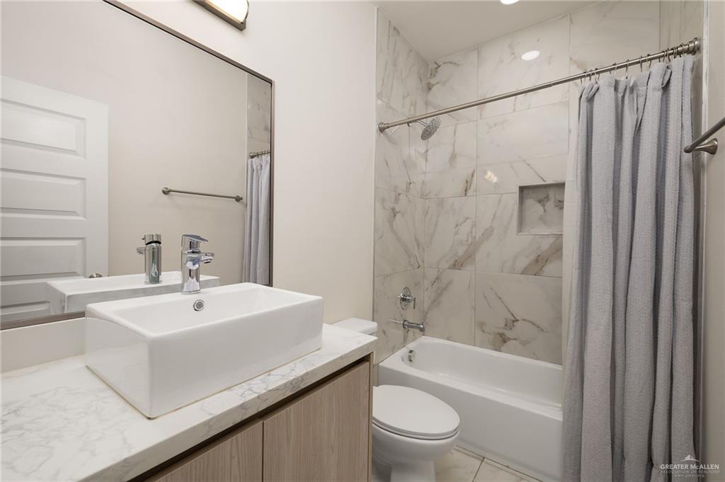 Photo 12 of 2807 Stablewood Lane