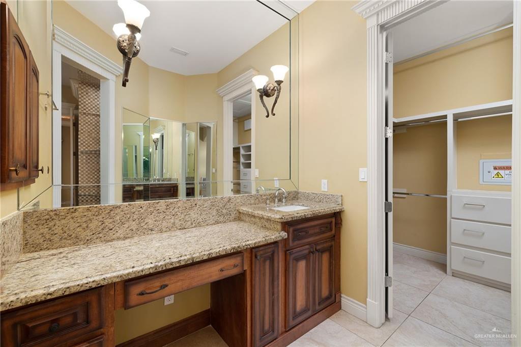 Photo 16 of 1704 Opal Street