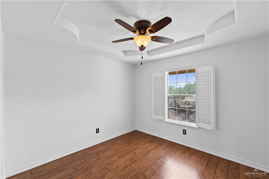 Photo 14 of 906 San Cristobal Street