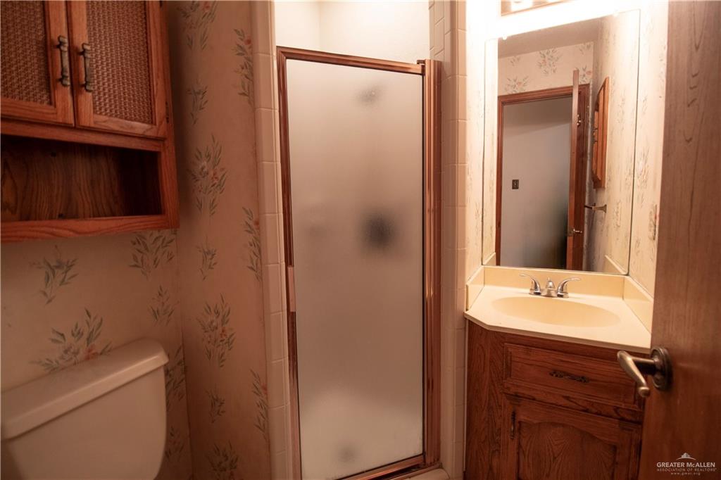 Photo 13 of 2713 Rhett Drive