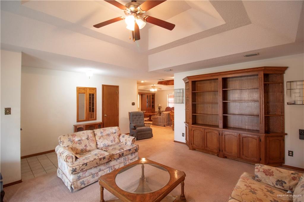 Photo 3 of 2713 Rhett Drive