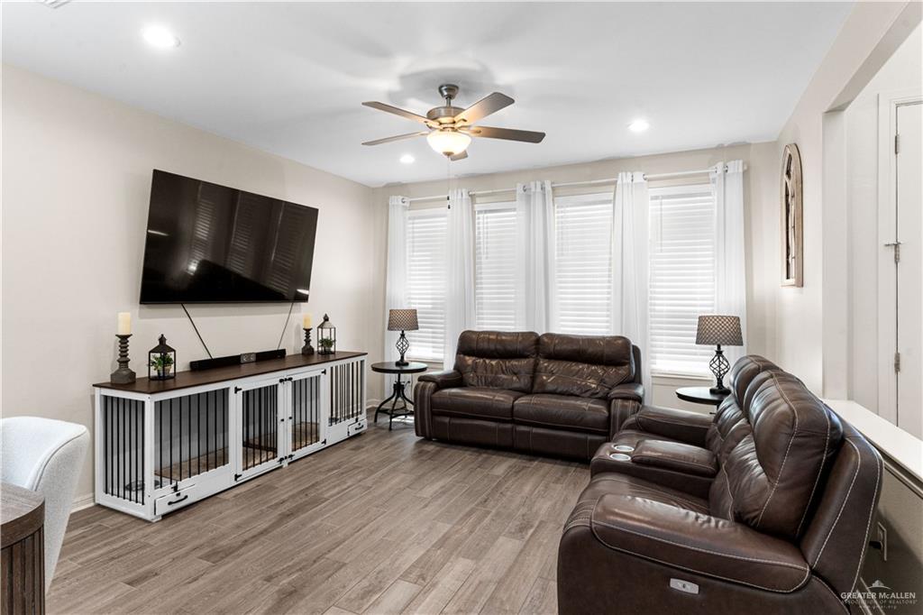 Photo 2 of 10202 14th Street