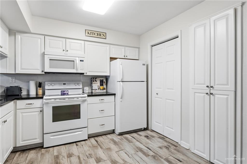 Photo 5 of 2900 Ashley Drive #101