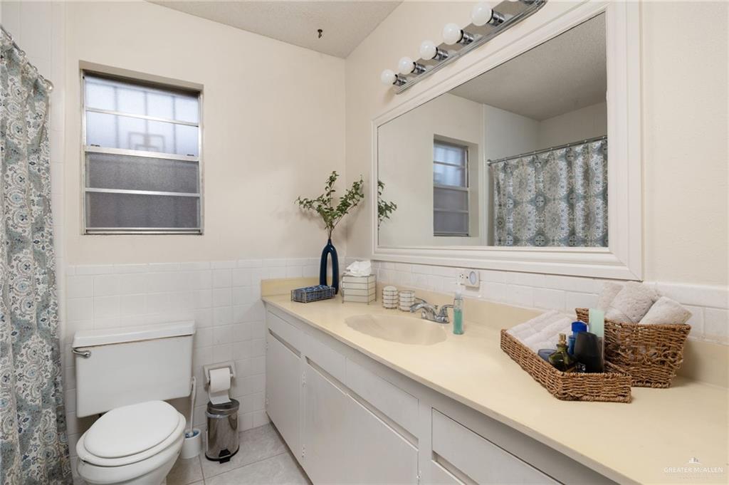 Photo 9 of 800 Dallas Avenue #17