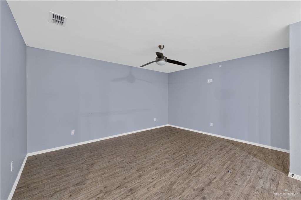 Photo 2 of 212 Alex Avenue #8