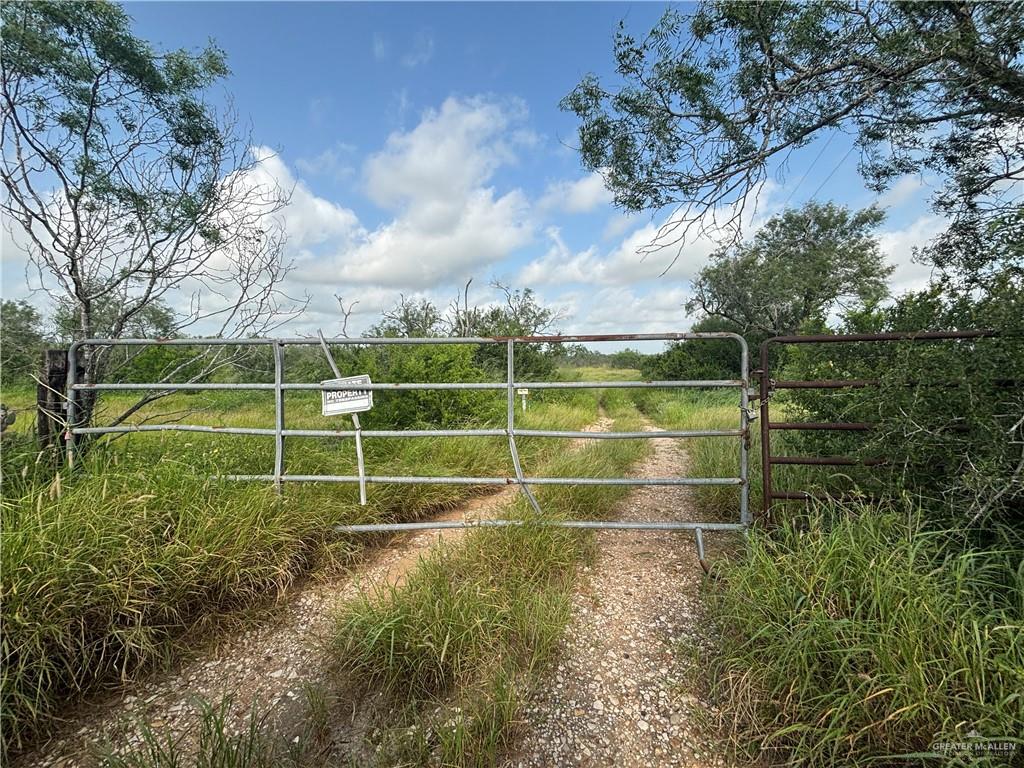 Photo 1 of 281 Expressway Service Road, Edinburg