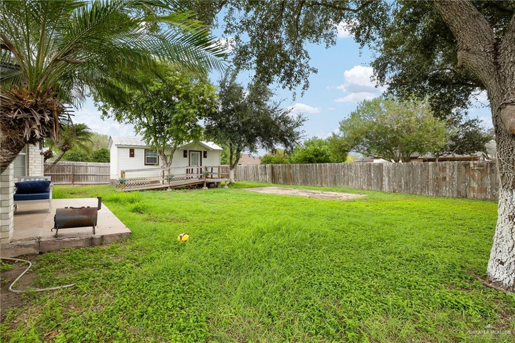Photo 17 of 819 Quail Hollow Drive