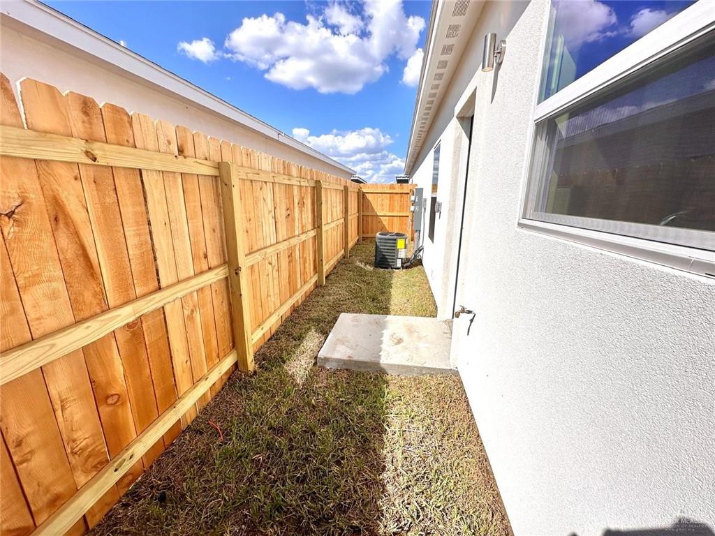 Photo 2 of 3908 Walnut Avenue #2