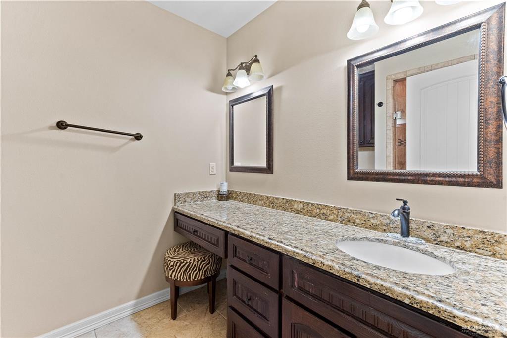 Photo 12 of 5011 Aguajito Street