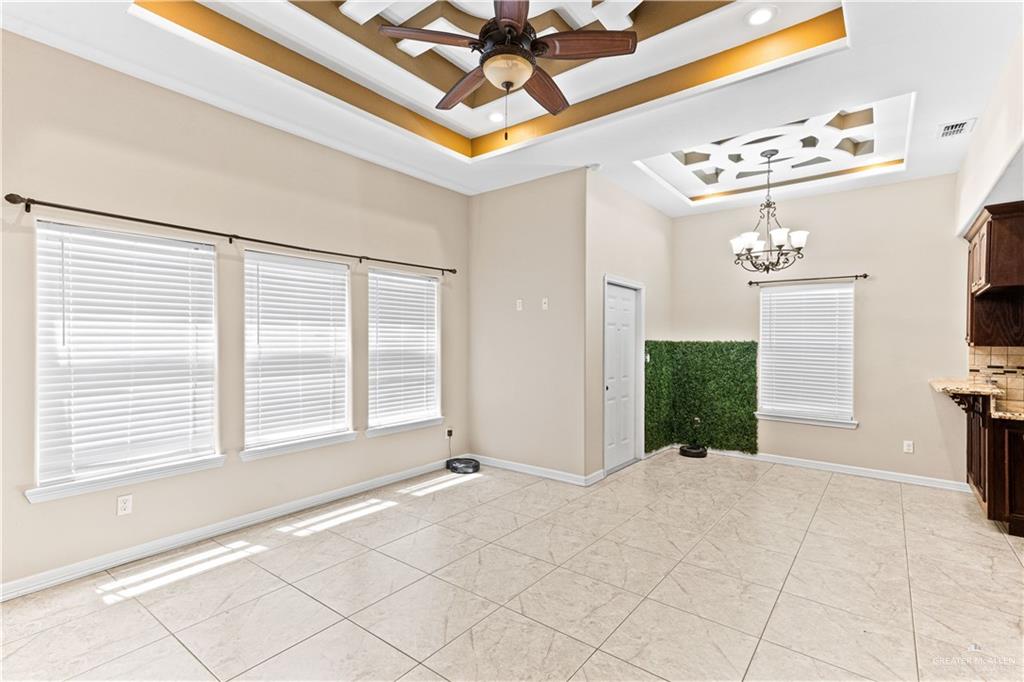 Photo 4 of 5011 Aguajito Street