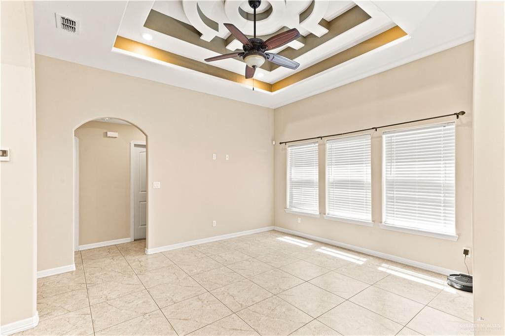 Photo 7 of 5011 Aguajito Street