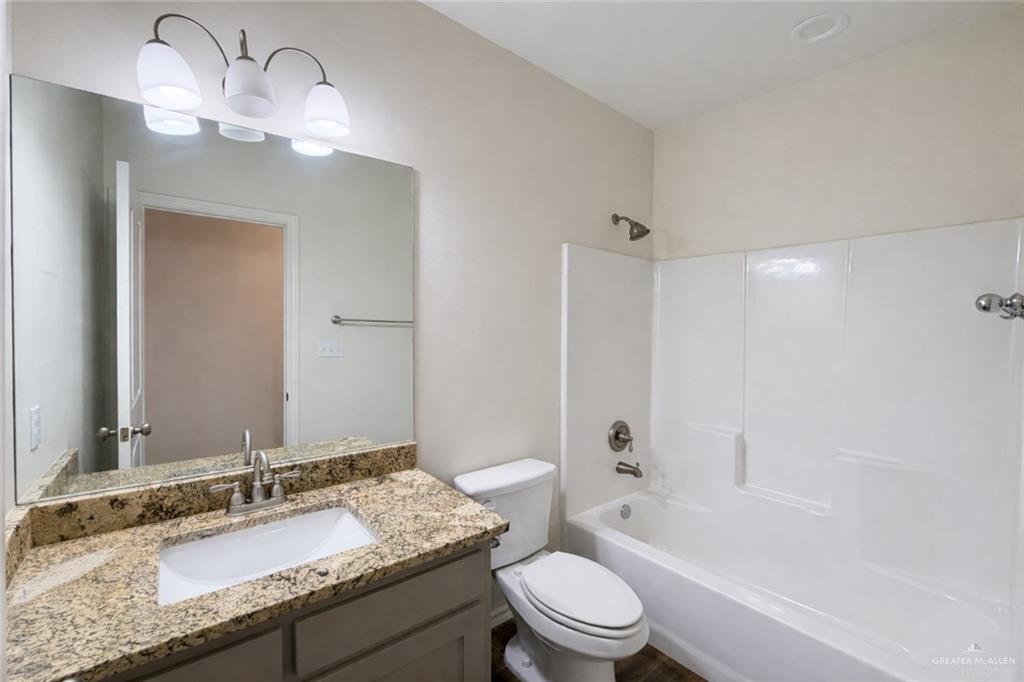 Photo 9 of 3907 Tinsley Avenue